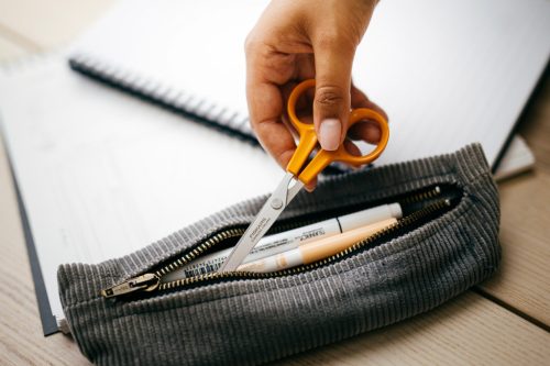 Fiskars Classic papírvágó olló, 17 cm - 25 év garanciával