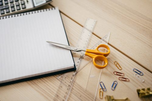 Fiskars Classic papírvágó olló, 17 cm - 25 év garanciával