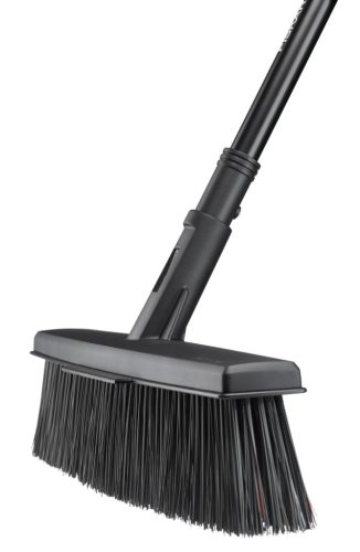Fiskars Solid™ univerzális kültéri seprű (L) (1025926)