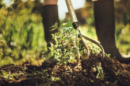 Fiskars X-series™ talajlazító (1027040) - 25 év garanciával