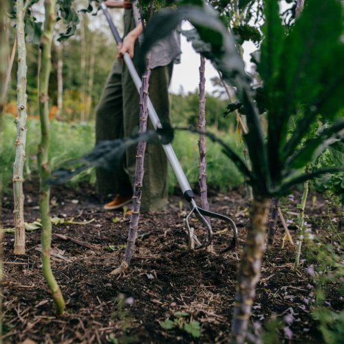 Fiskars X-series™ talajlazító (1027040) - 25 év garanciával