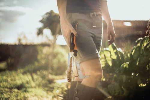 Fiskars Xact™ gyomkiszedő (1027046) - 25 év garanciával