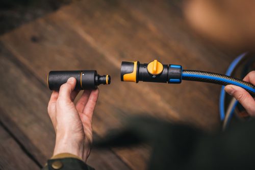 Fiskars Tömlőcsatlakozó, Be/Ki 13-15 mm (1/2-5/8”) (1027086)