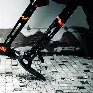 Fiskars IsoCore™ bontószerszám, M (1027220)