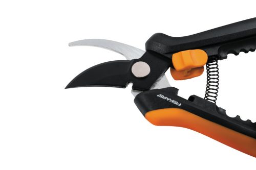 Fiskars Solid™ virágolló SP141 (1051601)