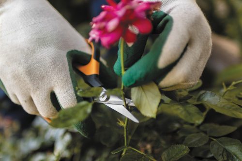 Fiskars Solid™ hegyes olló SP150 (1051602)