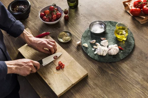 Fiskars Hard Edge Kis szakácskés (1051749)