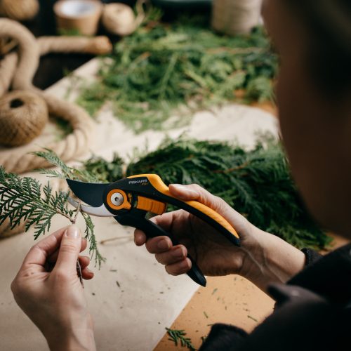 Fiskars Plus™ metszőolló, mellévágó P541 SmartFit (1057169)