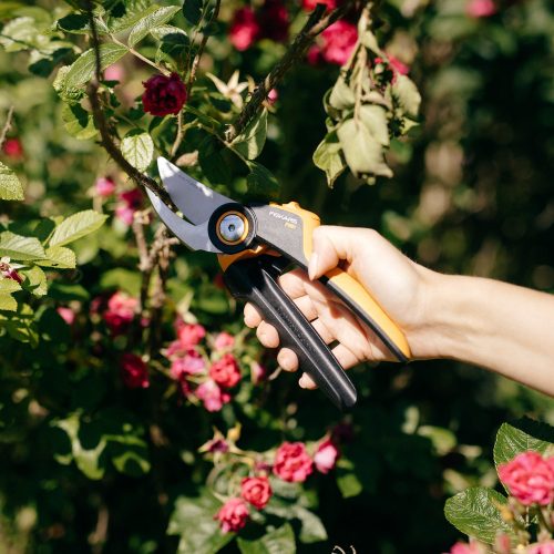 Fiskars X-series™ L forgónyelű metszőolló, mellévágó  P961 - 25 év garanciával