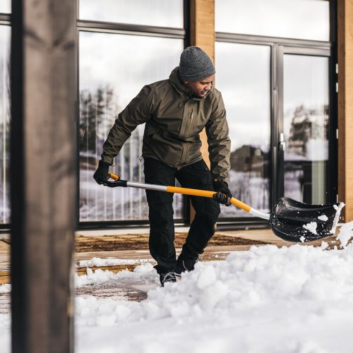 Fiskars X-series™ hótoló, hajlított (1057186)