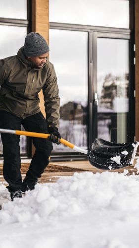 Fiskars X-series™ hótoló, hajlított (1057186)