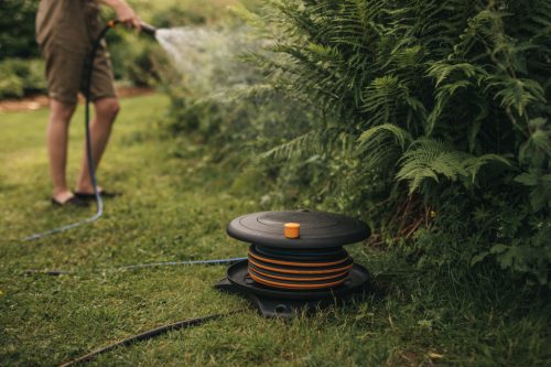 Fiskars Solid™ M tömlődob 20 m tömlővel Q3 (1057238)