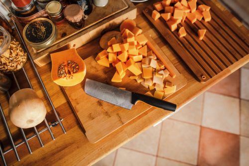 Fiskars Functional Form Bambusz vágódeszka kenyérszeleteléshez (1059230)