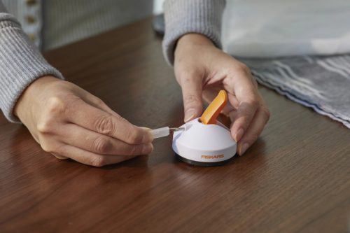 Fiskars asztali varrásfejtő