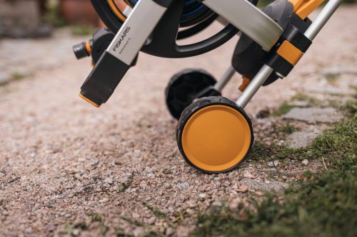 Fiskars Tömlőkocsi kerekekkel, ÜRES, XL