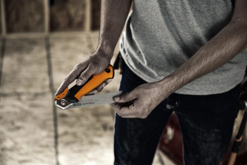 Fiskars PowerTooth™ összecsukható fűrész, 150mm 19tpi (1062932)