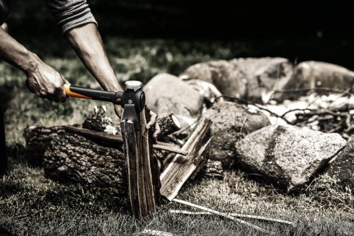 Fiskars IsoCore™ építőipari fejsze, S (1062936)