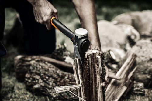 Fiskars IsoCore™ építőipari fejsze, S (1062936)