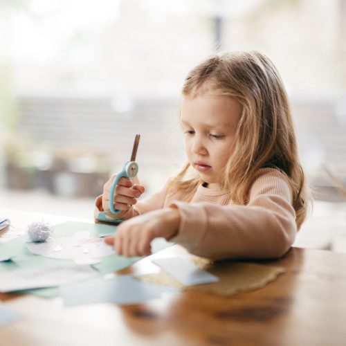 Fiskars Magic Morph gyerekolló, 13 cm - Kiskutyás (1064076)