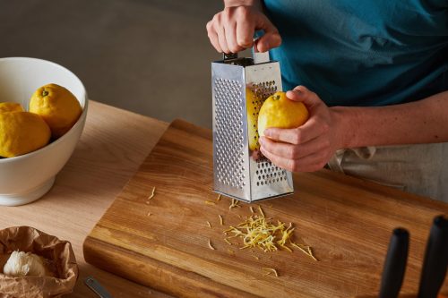 Fiskars Essential Négyoldalú konyhai reszelő