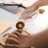 Fiskars Titánium görgős vágó 60 mm