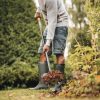Fiskars Solid Fém lapát, nem "D" markolatú, hagyományos (fém) nyéllel
