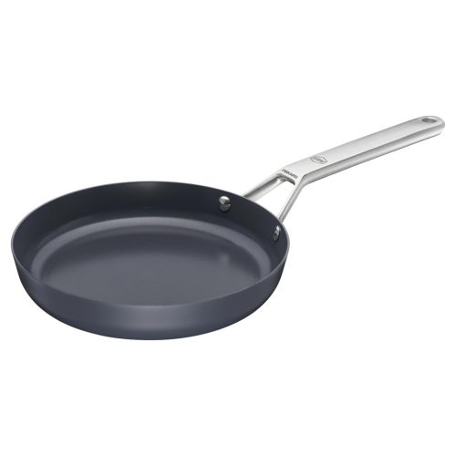 Fiskars Taiten serpenyő, 24 cm - 25 év garanciával