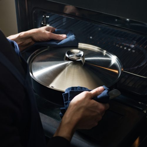 Fiskars Taiten sütőőedény, 28 cm - 25 év garanciával