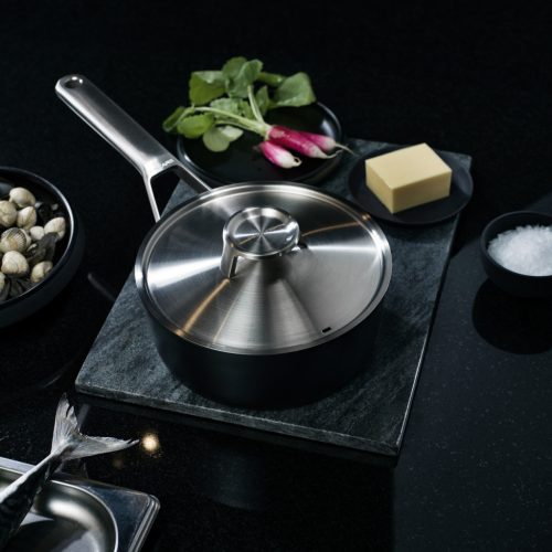 Fiskars Taiten nyeles lábas 1,6 L /fedővel - 25 év garanciával