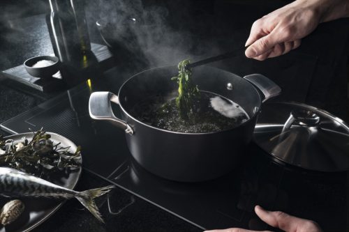 Fiskars Taiten nyeles lábas 3,5 L /fedővel