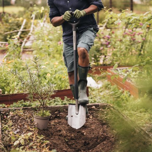 Fiskars Ergonomic™ hegyes ásó, szürke