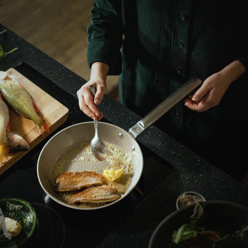 Fiskars Norden serpenyő, 26 cm - 25 év garanciával