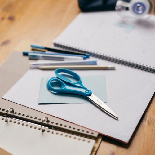 Fiskars Általános olló 20 cm-es, világoskék 15 éves kortól