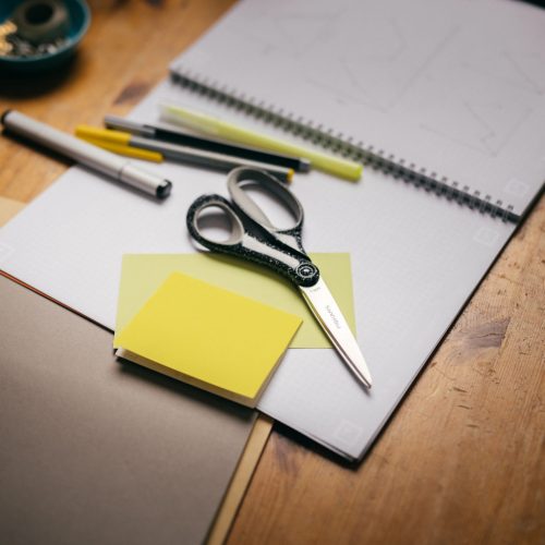 Fiskars Általános olló 20 cm-es, 15 éves kortól