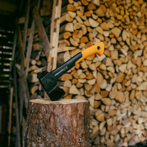 Fiskars X14 kemping fejsze XS - 25 év garanciával