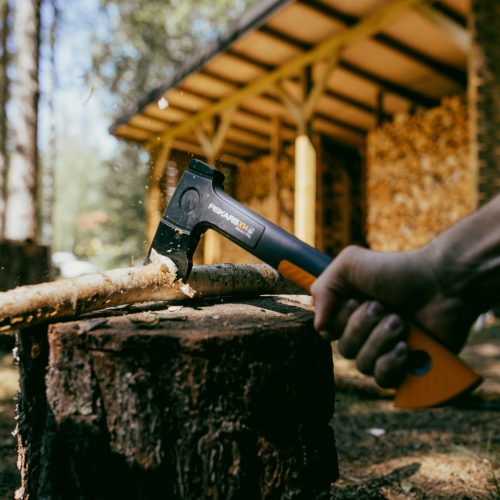 Fiskars X14 kemping fejsze XS - 25 év garanciával