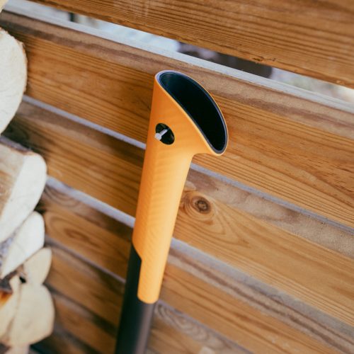 Fiskars X24 hasítófejsze M - 25 év garanciával