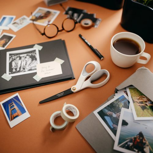 Fiskars Tapadásmentes Kézműves olló 21 cm