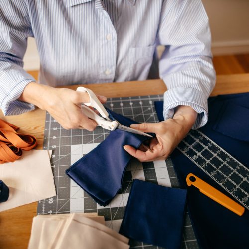 Fiskars Amplify™ textil olló 21 cm (Kifutó modell)