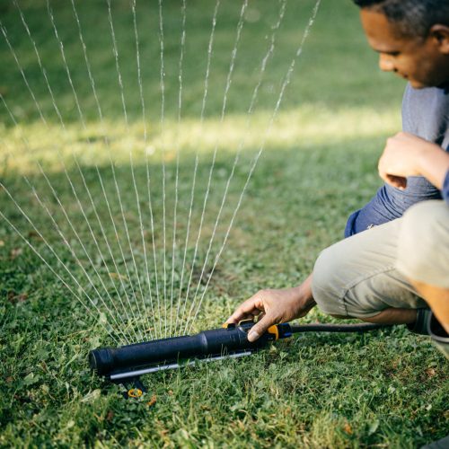 Fiskars Comfort Oszcilláló esőztető (S-M)