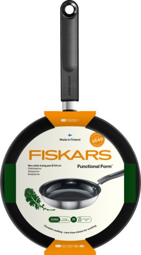 Fiskars Functional Form™ serpenyő, 24 cm, kerámia bevonattal