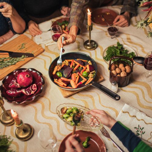 Fiskars Functional Form™ serpenyő, 26 cm, kerámia bevonattal