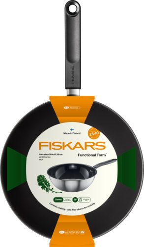 Fiskars Functional Form™ wok serpenyő, 28 cm, kerámia bevonattal