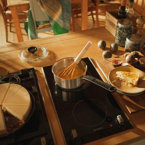 Fiskars Functional Form™ nyeles lábas fedővel, 1,5L, rozsdamentes acél