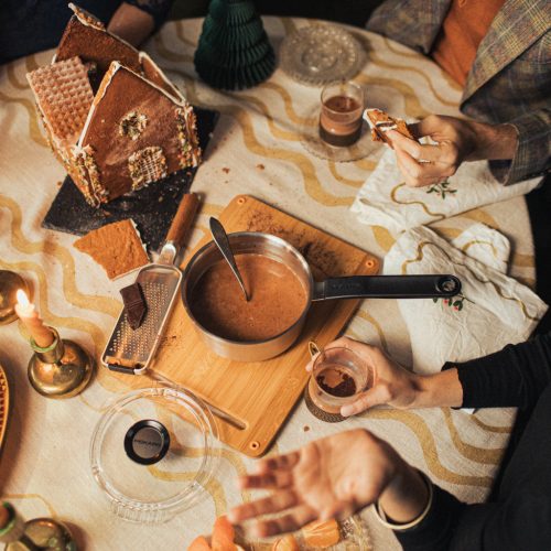 Fiskars Functional Form™ nyeles lábas fedővel, 1,5L, rozsdamentes acél