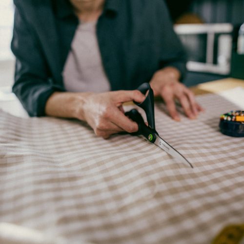 Fiskars Functional Form™ Renew univerzális olló, 21cm