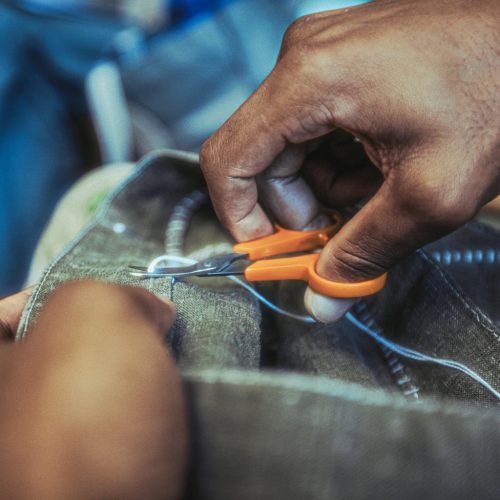 Fiskars Classic varróolló, hajlított pengéjű, 10 cm - 25 év garanciával 