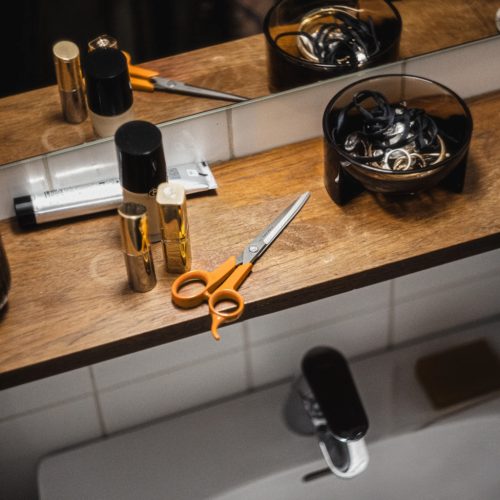 Fiskars Classic hajvágóolló, 17 cm - 25 év garanciával 