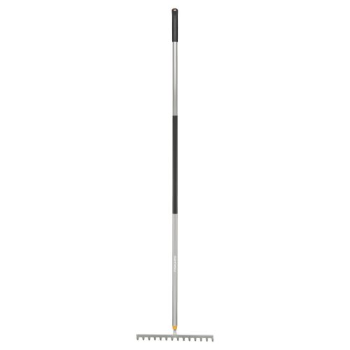 Fiskars Ergonomic™ gereblye, fém fejjel