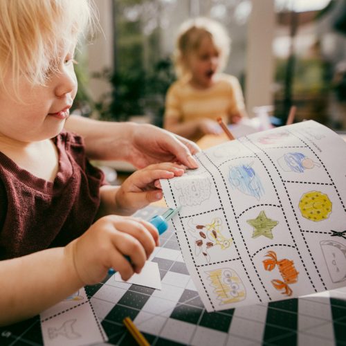 Fiskars Kezdő olló és foglalkoztató könyv 2+